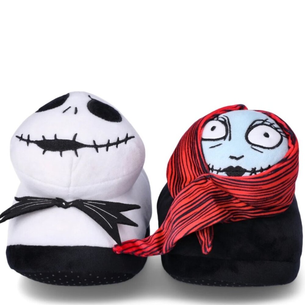 NEW Disney Nightmare Before Christmas Women's Slip On Slipper - Shoe Size 7/8